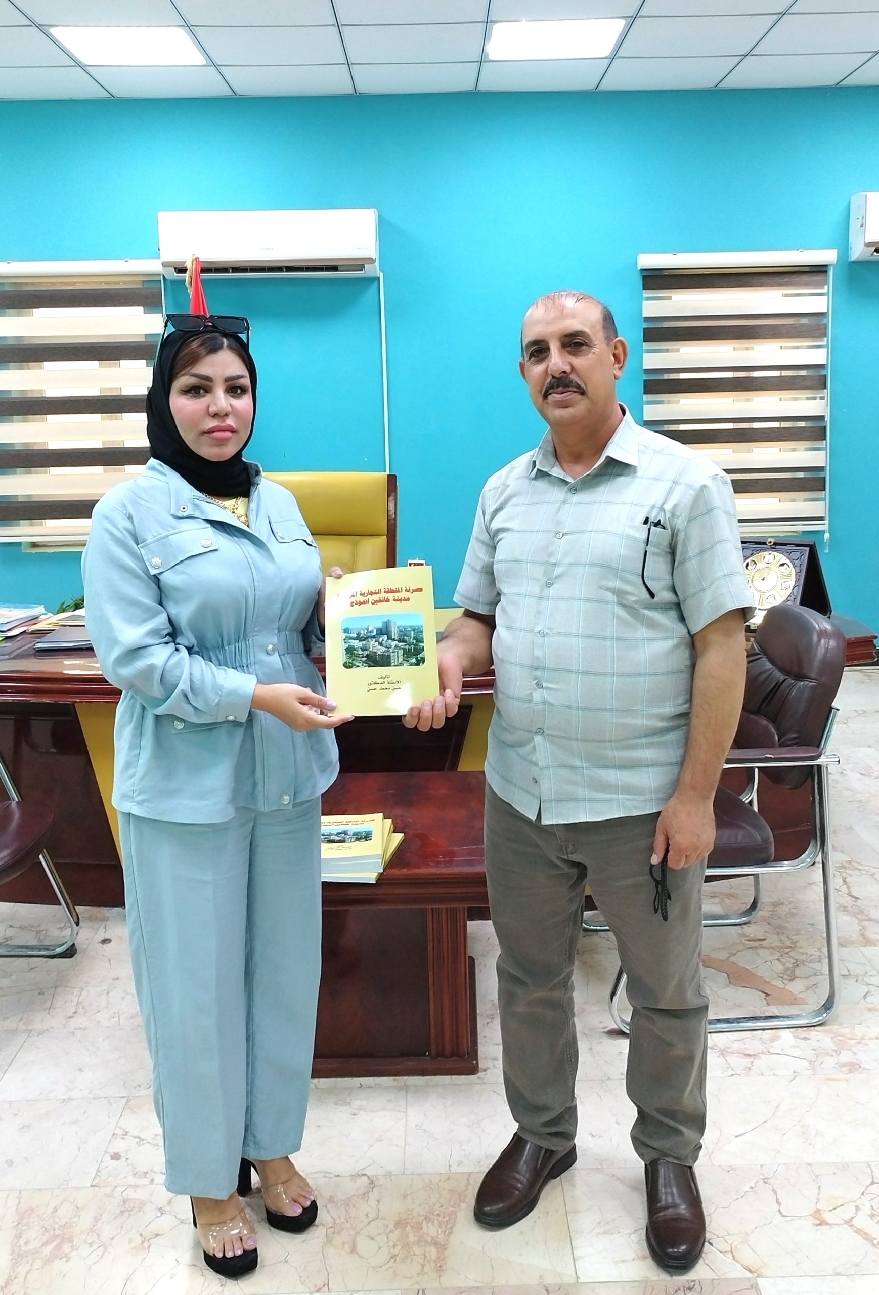 Read more about the article إهداءات مكتبية